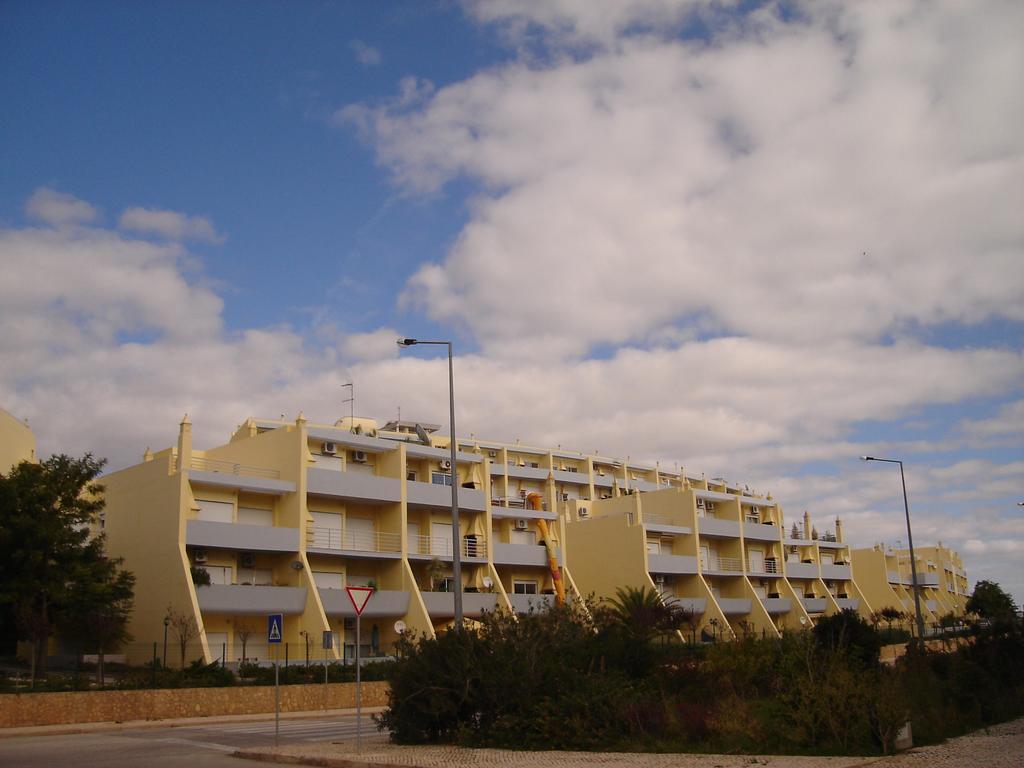 Caesar Apartment Lagos Bagian luar foto